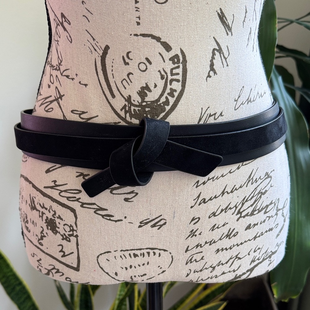 H&M Elegant Black Leather Belt